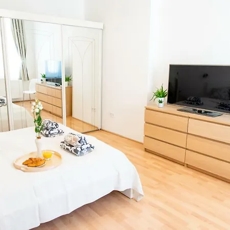 Wess11 Downtown דירה